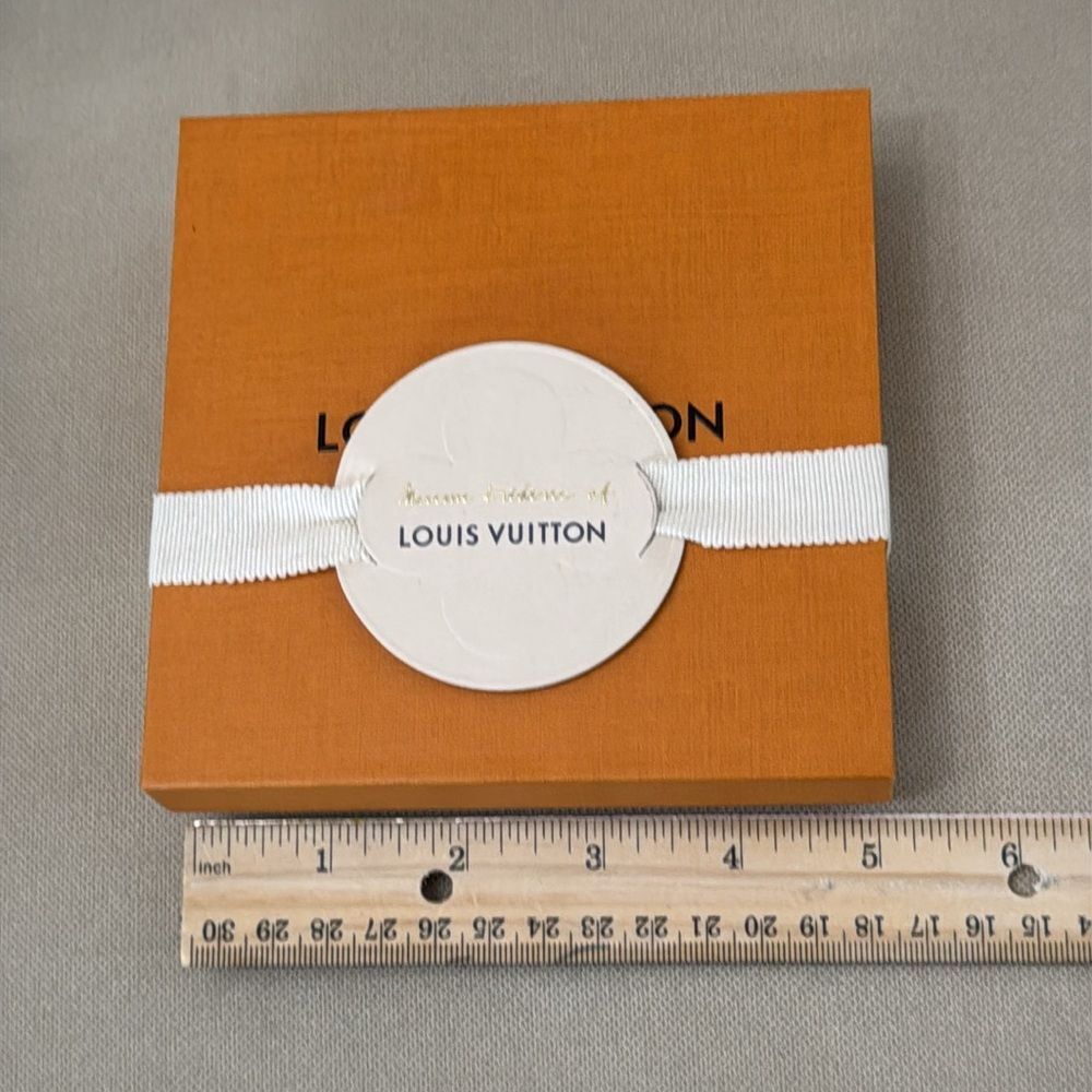 Louis Vuitton Chocolate Box - Picture 6 of 9
